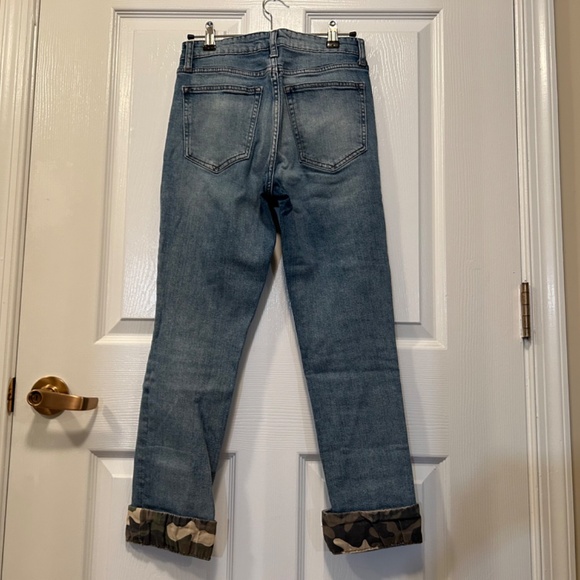 Gap Jeans - Picture 2 of 3